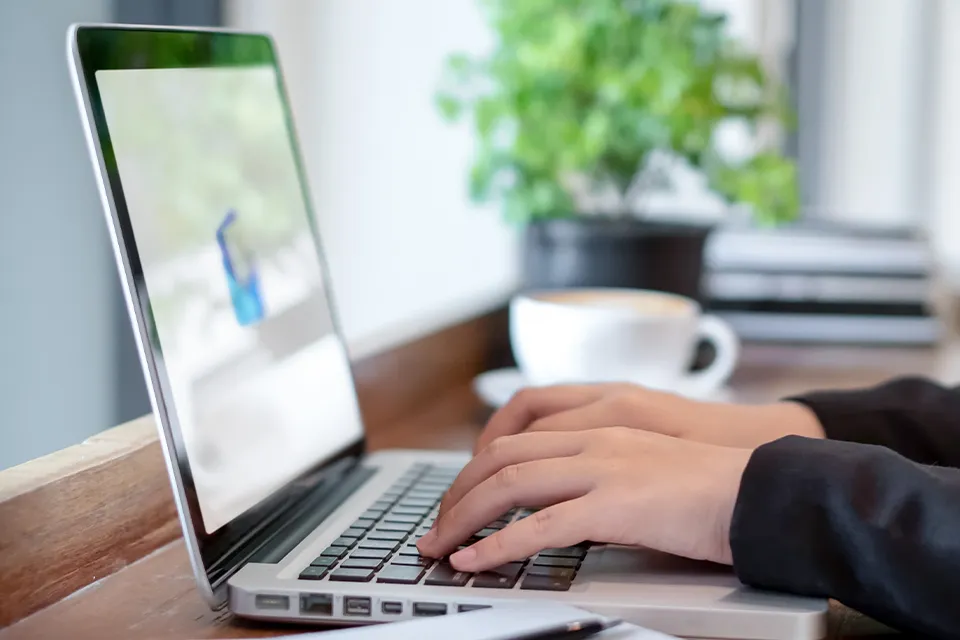Webmail login on laptop